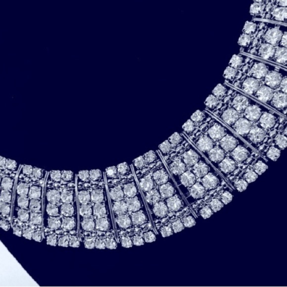 Thalia Sodi Silver Tone Crystal Collar Table Tower 18” Necklace for Ladies - Picture 2 of 5